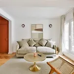 Design Face Au Musee Grevin Appartement