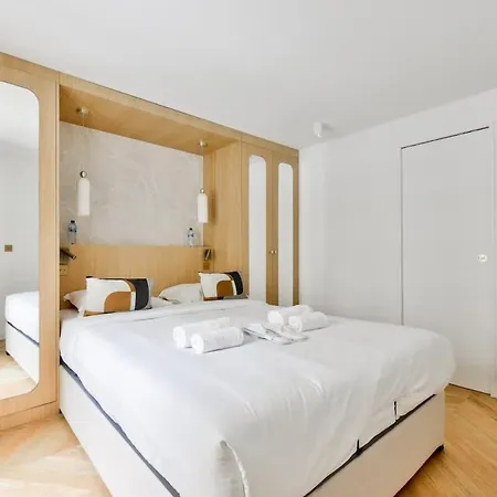 Design Face Au Musee Grevin *